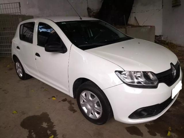 Renault Sandero 1.0 16v Authentique Hi-flex 5p