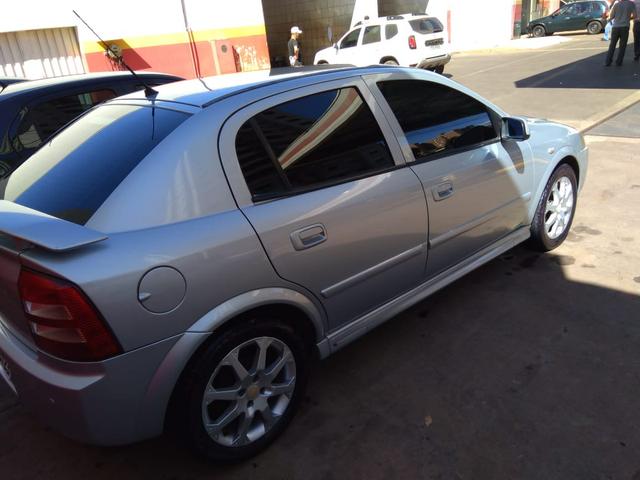 Chevrolet Astra 2011 - Foto 4