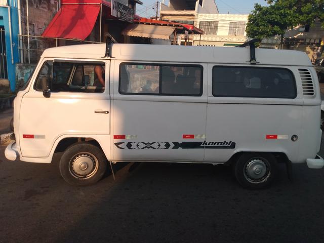 Vendo uma Kombi 2010 . 2011aceito troca em Topic 2012 eu dou volta - Foto 6