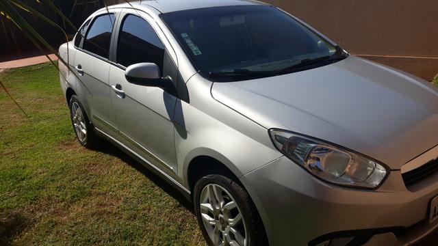 Vendo ou troco grand Siena essence dual automático 2015 - Foto 3