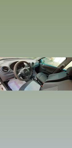 Voyage 1.6 comfortline - Foto 2
