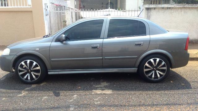 Astra 2.0 Completo Conservado 4 pneus novos - Foto 4
