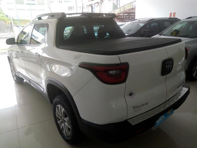 Procurar Anderson - Toro freedom 1.8 AUT completa 16/17 só 49.212km - novíssima - - Foto 3