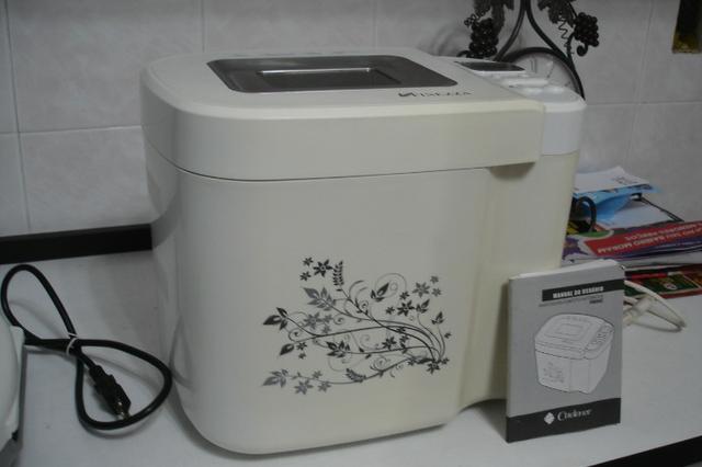 Vendo esta maquina de pao Cadence 150,00 - Foto 3