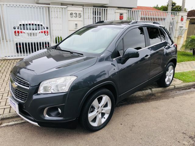 Chevrolet Tracker LTZ com teto solar