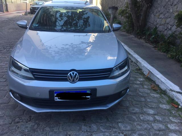 Jetta Confortline - R$ 46.500,00 - Vendo ou Troco - Auto - Com Teto - Foto 2