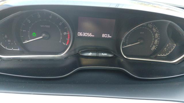 Peugeot 208 - Foto 4