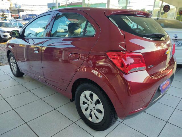 Ônix Hatch LT 1.0 8v flexpower 5p mec - Foto 6