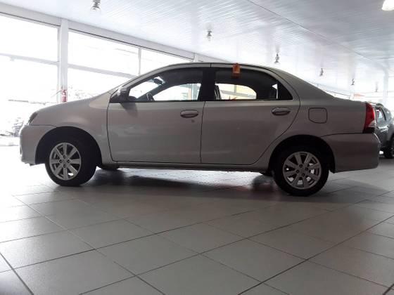 ETIOS 2019/2020 1.5 X PLUS SEDAN 16V FLEX 4P AUTOMÁTICO - Foto 7