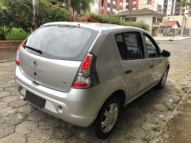 Sandero - Foto 7