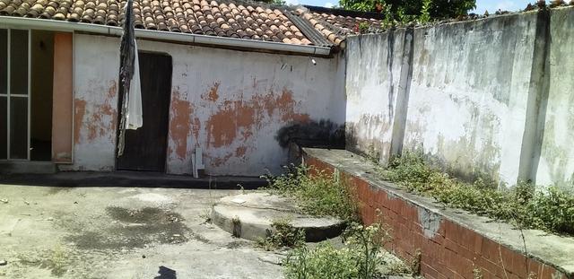Casa livre em Alagoinhas na Rua Murilo Cavalcante, podendo construir. ampliar - Foto 20