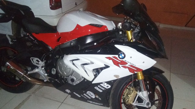 BMW S1000RR 2018 BAIXO KM