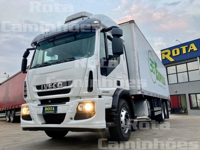 TECTOR 240E28S STRADALE 6X2 2PDIESE5