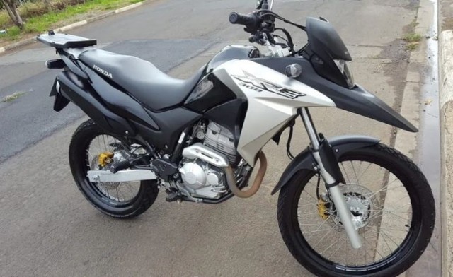 MOTO HONDA XRE 2018