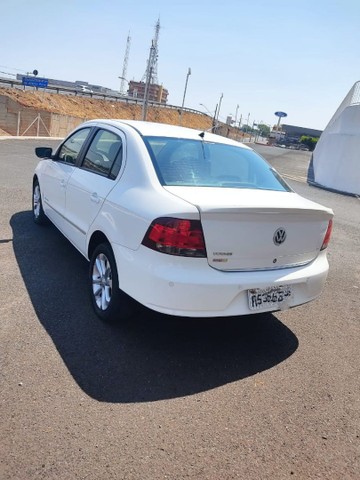 VOYAGE 1.6 MODELO 2012 COMPLETO