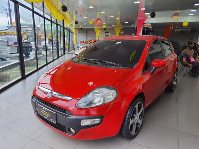 PUNTO 1.4 ATRACTIVE 2013 TOP / GABRIEL SOARES