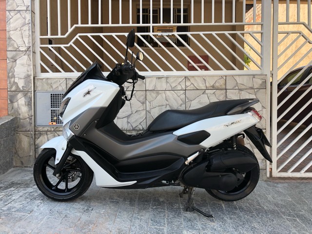 YAMAHA NMAX 18