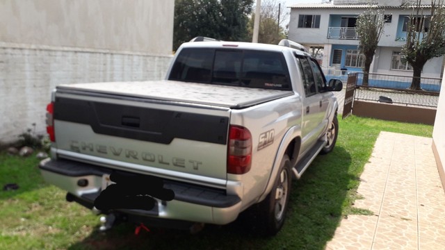 S10 DIESEL MUITO CONSERVADA