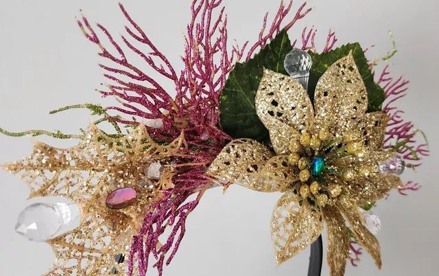 Tiara flores com glitter e pedrarias - Foto 4