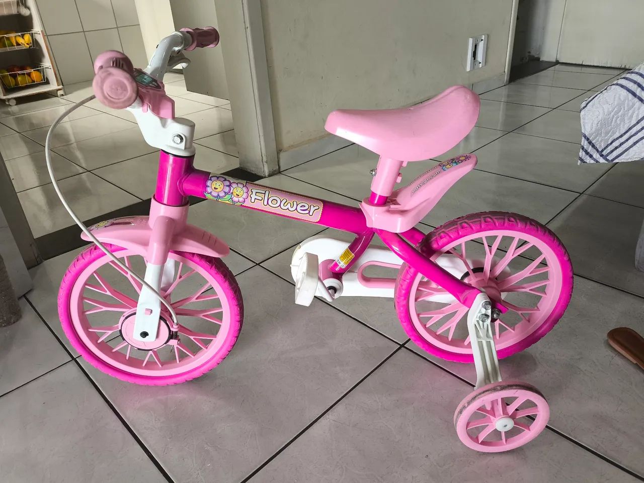 Bicicleta infantil rosa Flower