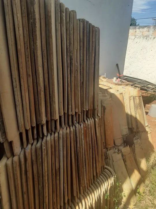 telha  COLONIAL    $ 1,50 cada