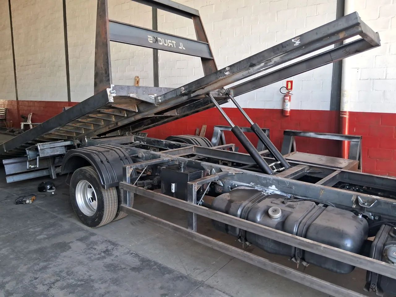 Plataforma hidráulica , prancha auto socorro - Foto 2