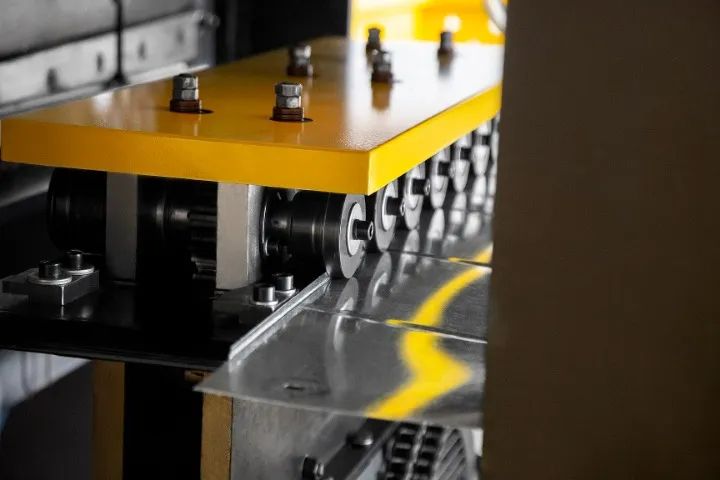 MÁQUINA FABRICAÇÃO DUTOS TDC COMPACTA VENTILACAO EXAUSTAO - Foto 2