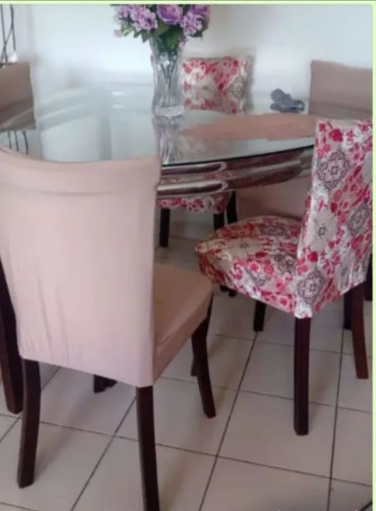 6 capas cadeiras( SÓ TENHO ESSAS CORES) R$25,00 CADA