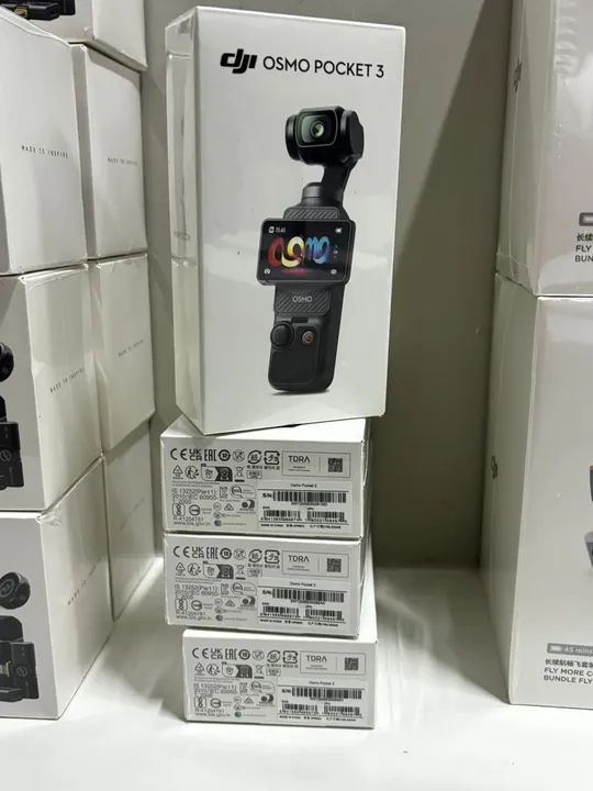 Câmera De Vídeo Dji Osmo Pocket 3 4k Capture Combo com SD 64GB