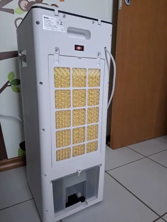 Climatizador de Ar EOS 7 Litros Quente e Frio Artic Fresh ECL70Q 220V seminovo - Foto 2