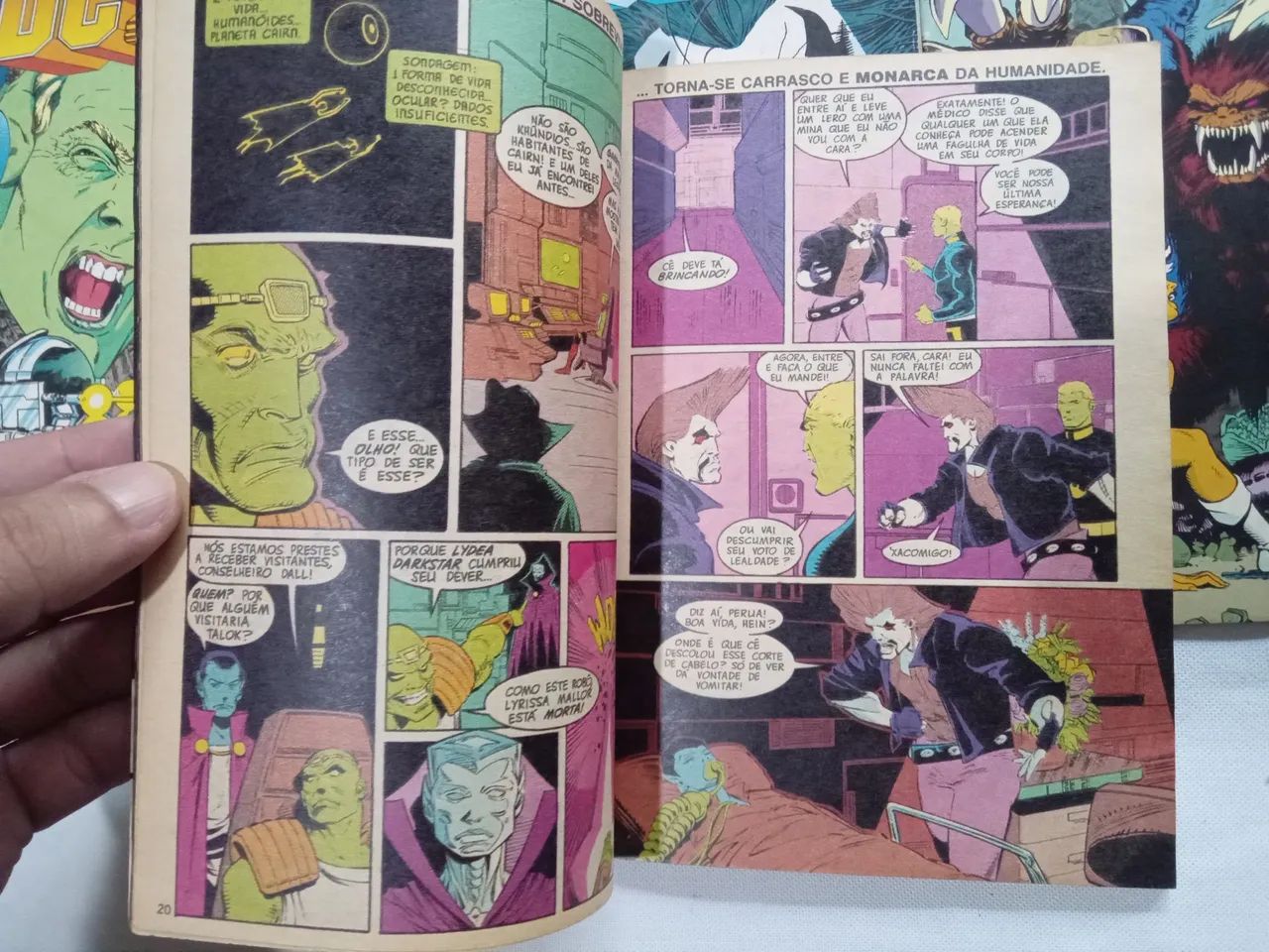 Doze quadrinhos formatinho abril jovem DC 2000 - Foto 5