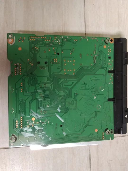 torrando: placa mãe tv LG modelo 55uj6545 nova por 230 reais - Foto 4