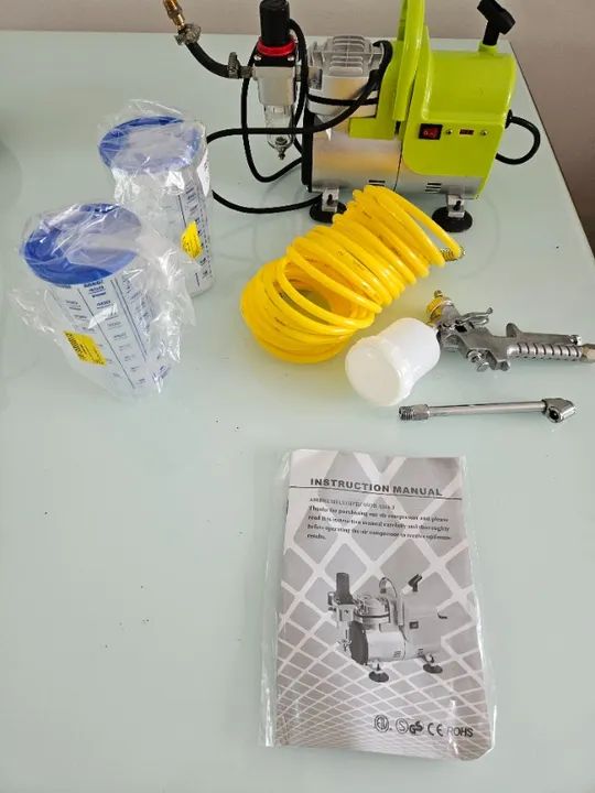 Mini Compressor Intertek 1/6 HP para pintura aerógrafo novo com acessórios - Foto 3