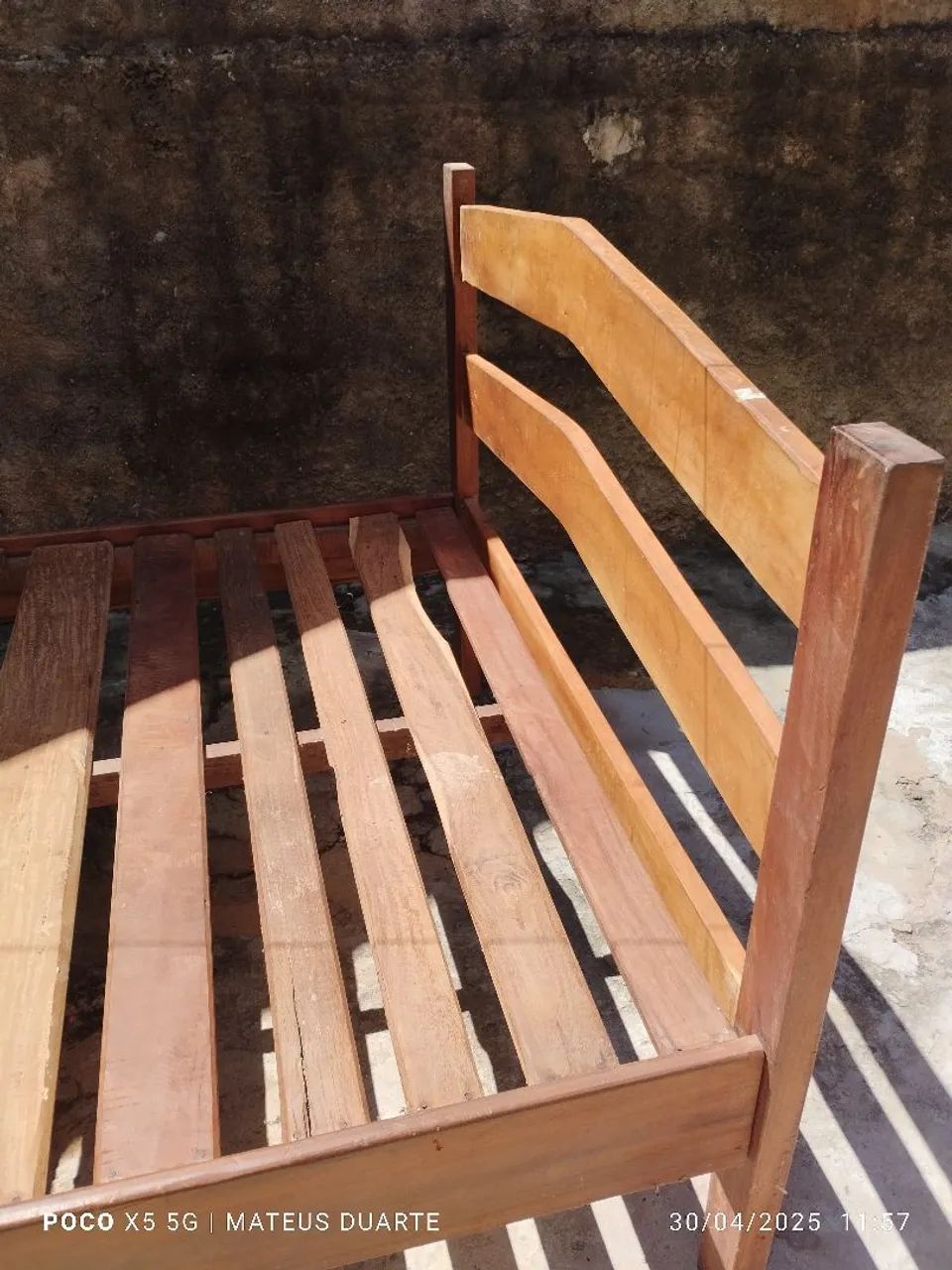 Cama de casal madeira boa e maciça - Foto 2