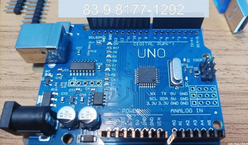 Arduino UNO com Cabo USB