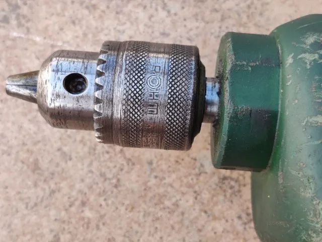 Furadeira de Impacto Profissional Bosch 110V 127V Alvenaria Aço Madeira modelo anos 80 - Foto 5
