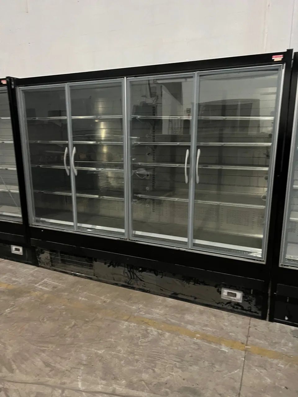 Balcões refrigerados Arneg 3 e 4 portas novo  - Foto 2