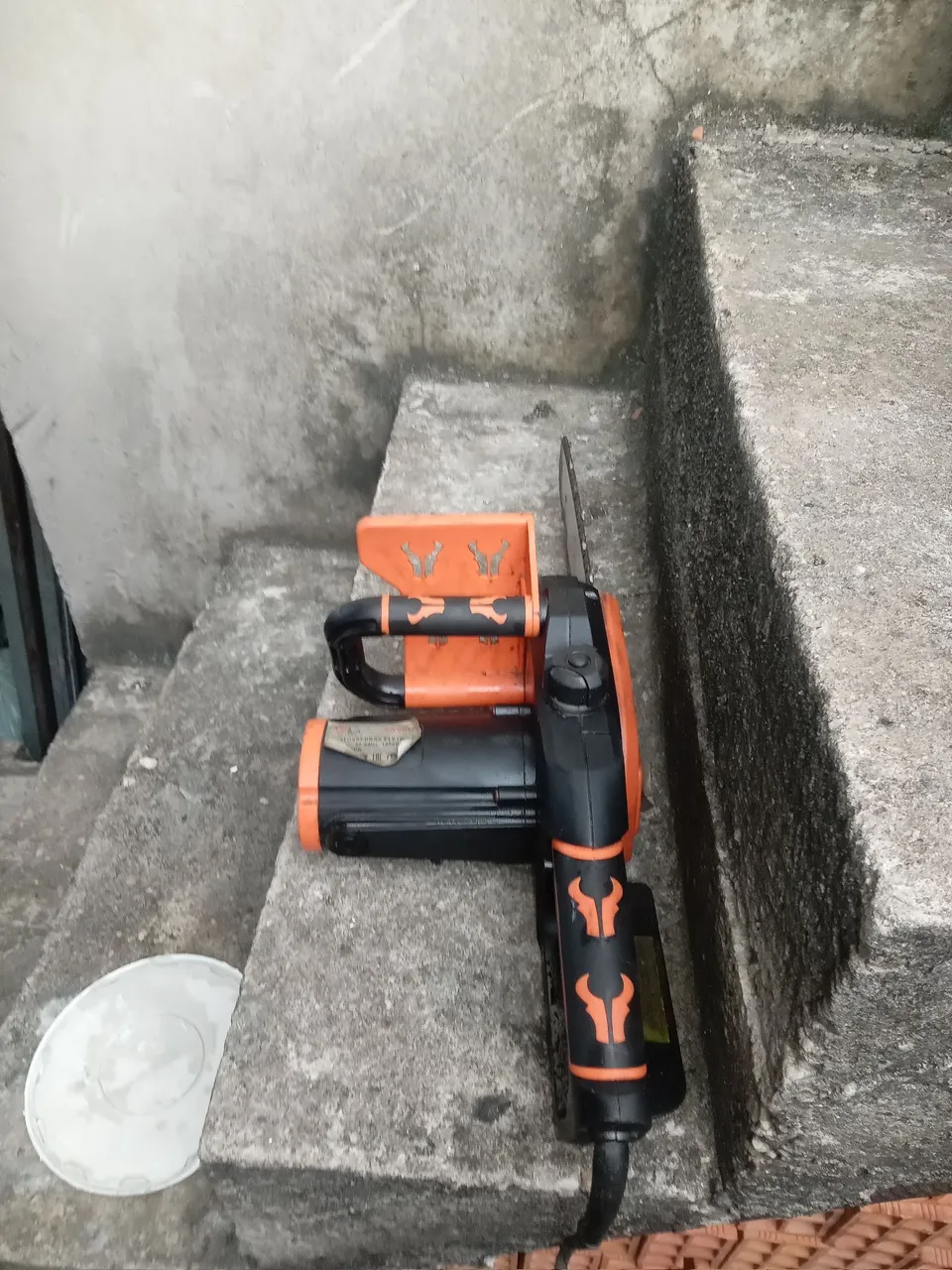 Motosserra Elétrica para Jardinagem 