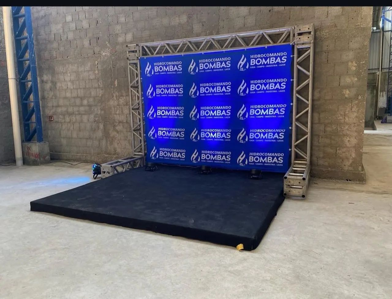 Tablado palco vidro Locação  - Foto 3