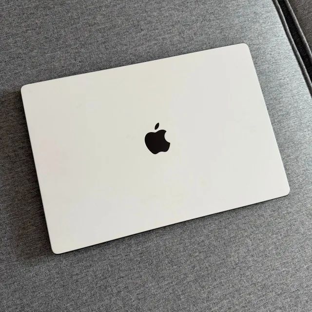 Apple MacBook PRO M4 Max 16 1TB SSD 36gb RAM - AppleCare até 2028