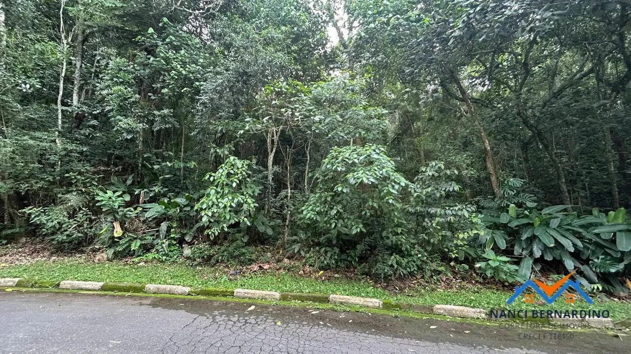 Lindo lote com vista para o lago, confira !
