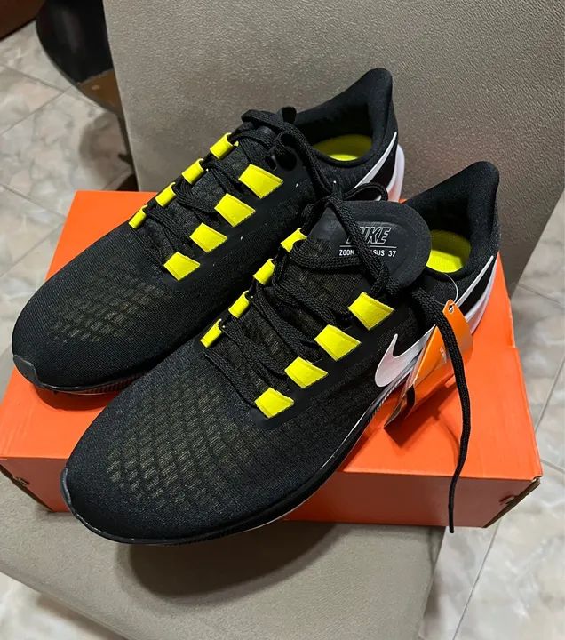 Tênis Nike Air Zoom Pegasus 37 Preto e Amarelo - TAM 43 - Calçados - Bangu,  Rio de Janeiro 1385649474 | OLX