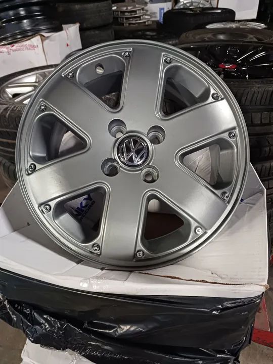 Rodas VW aro 15 Track Field Parati Gol Novas