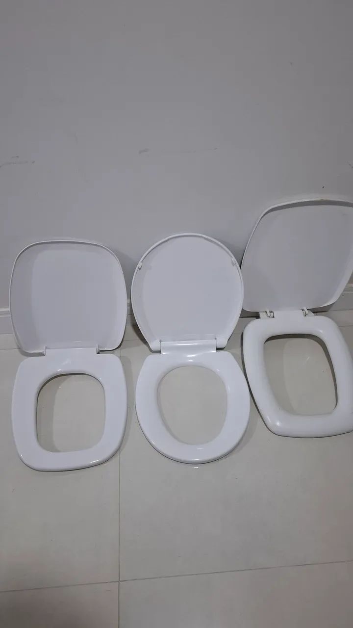 3 Assentos de Vaso Sanitário - Novos