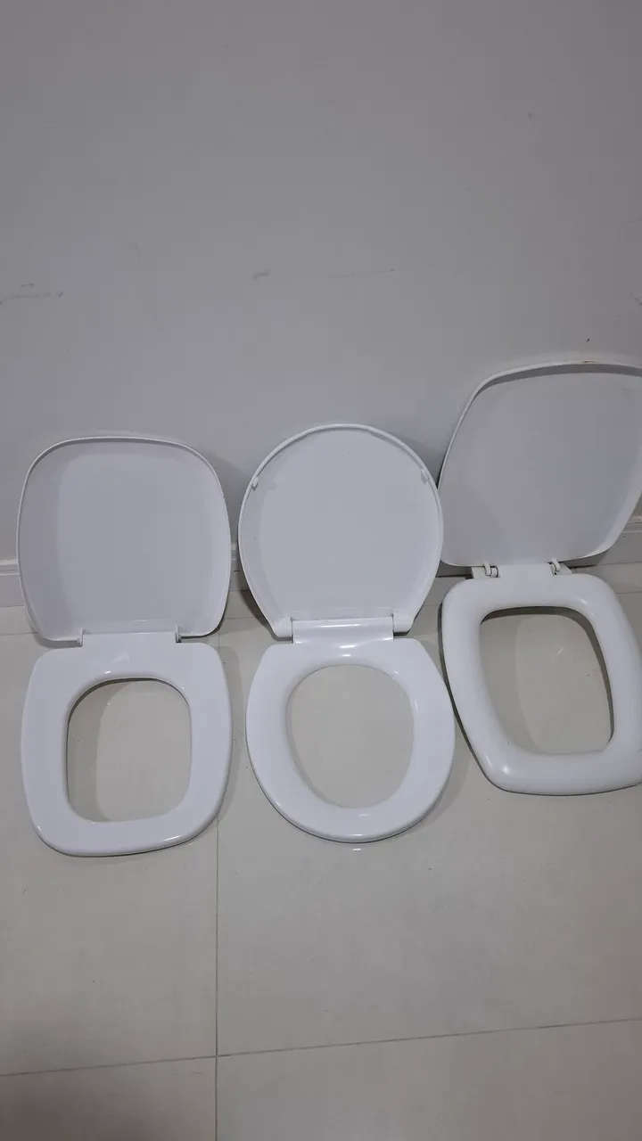 3 Assentos de Vaso Sanitário - Novos