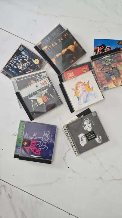 Coleção de DVDs rock nacional