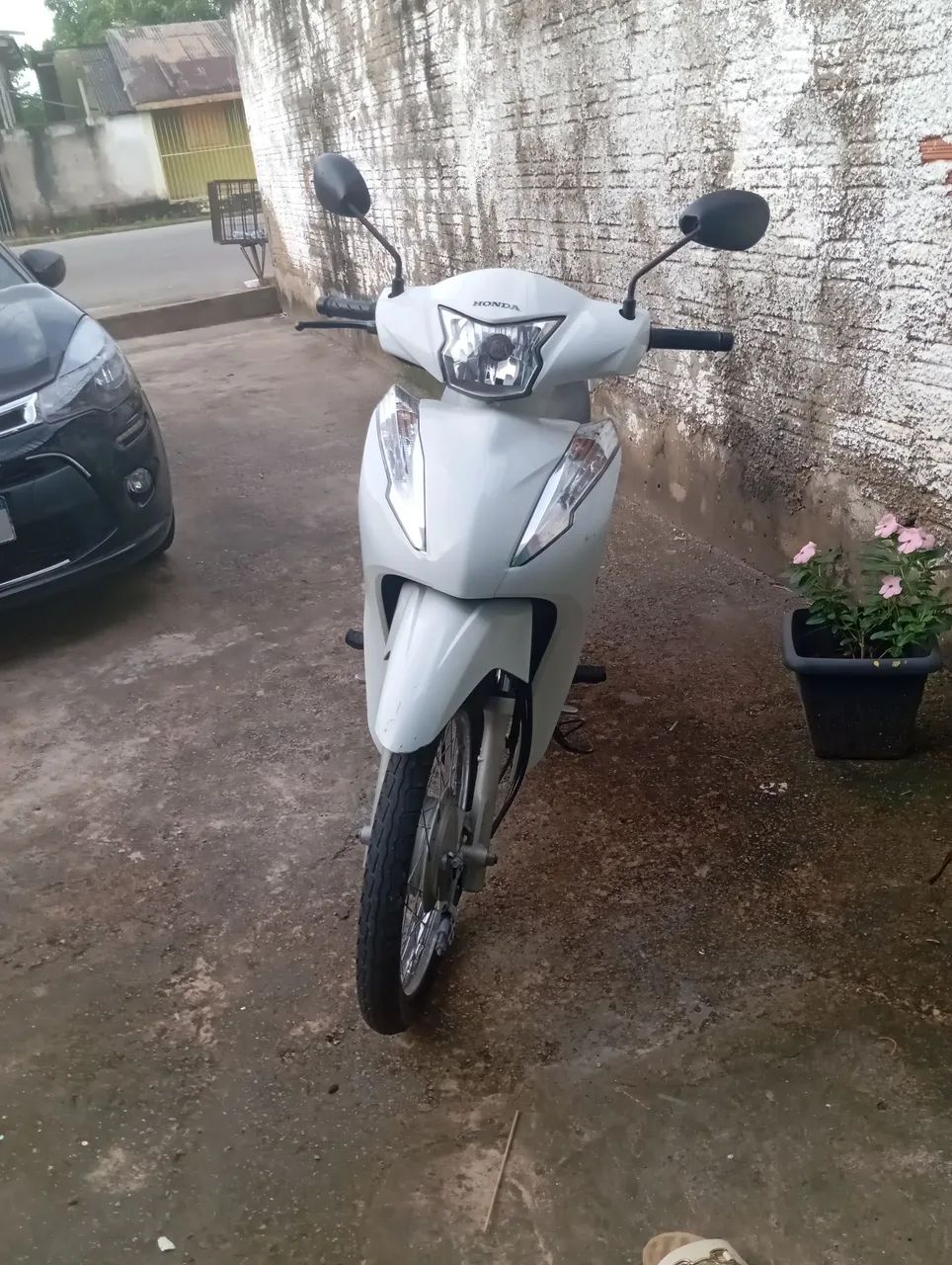 Vende-se Biz C110 