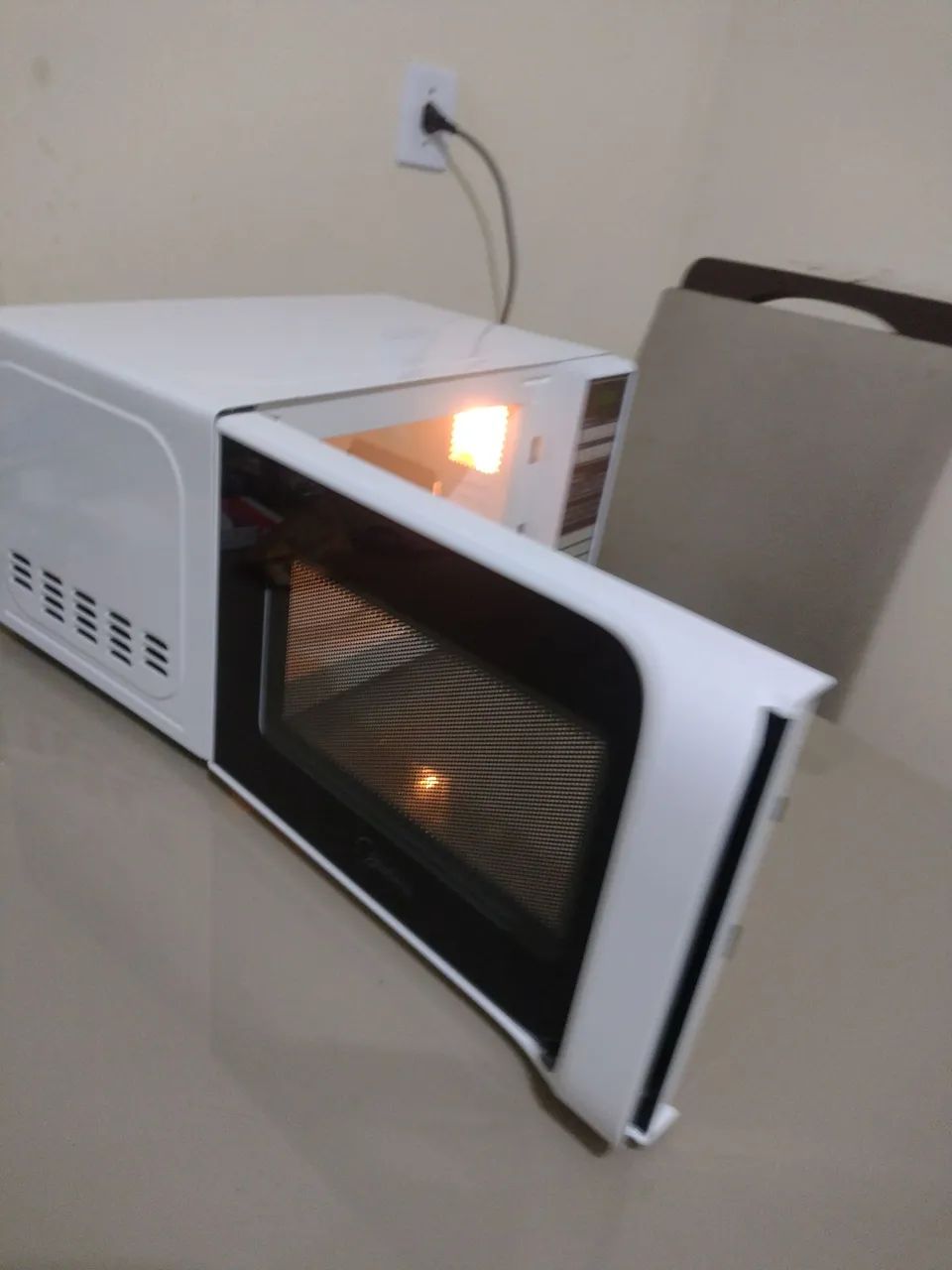 Microondas Midea 20 litros, modelo atual. - Foto 4