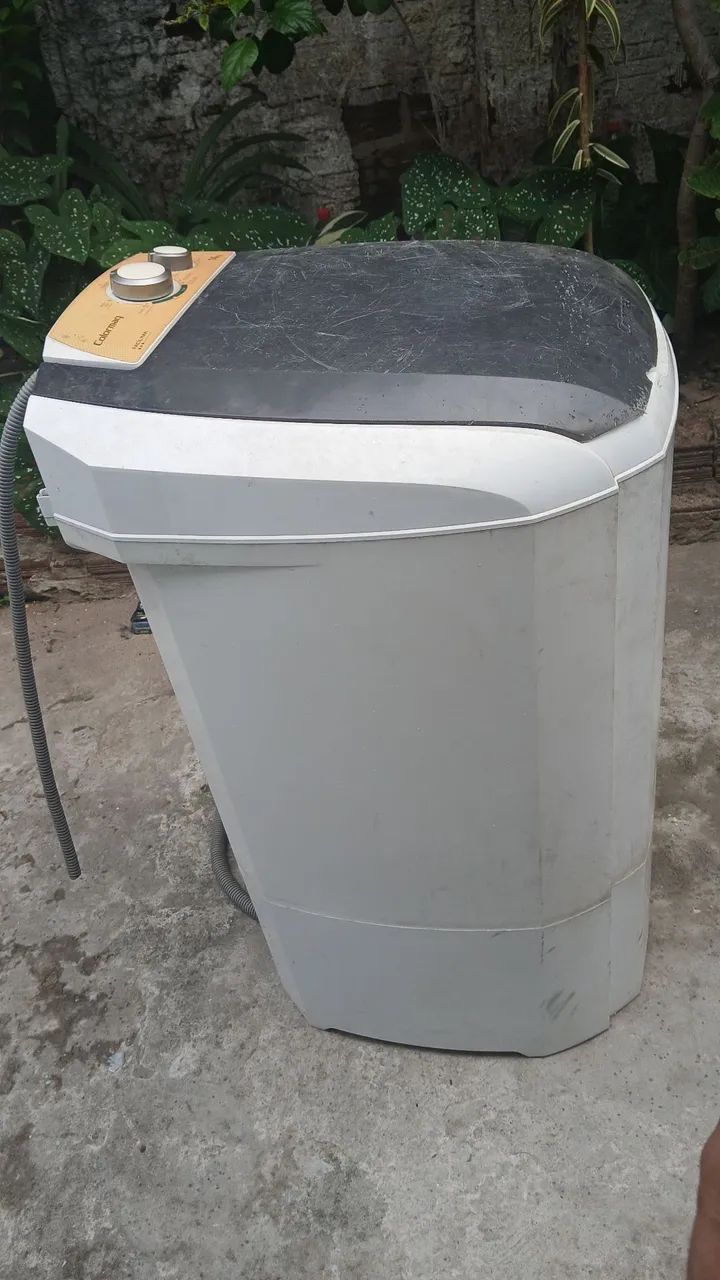 Tanquinho de lavar roupas.