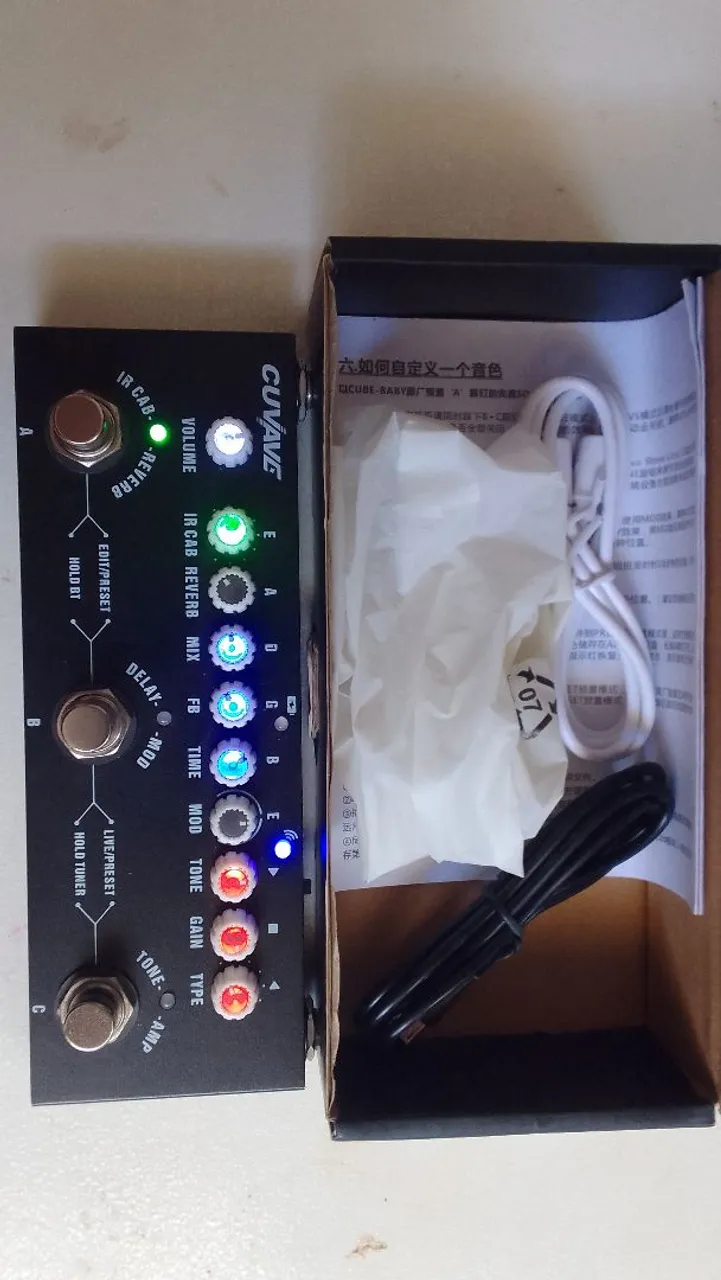 Pedal de Guitarra CUVAVE Cube Baby